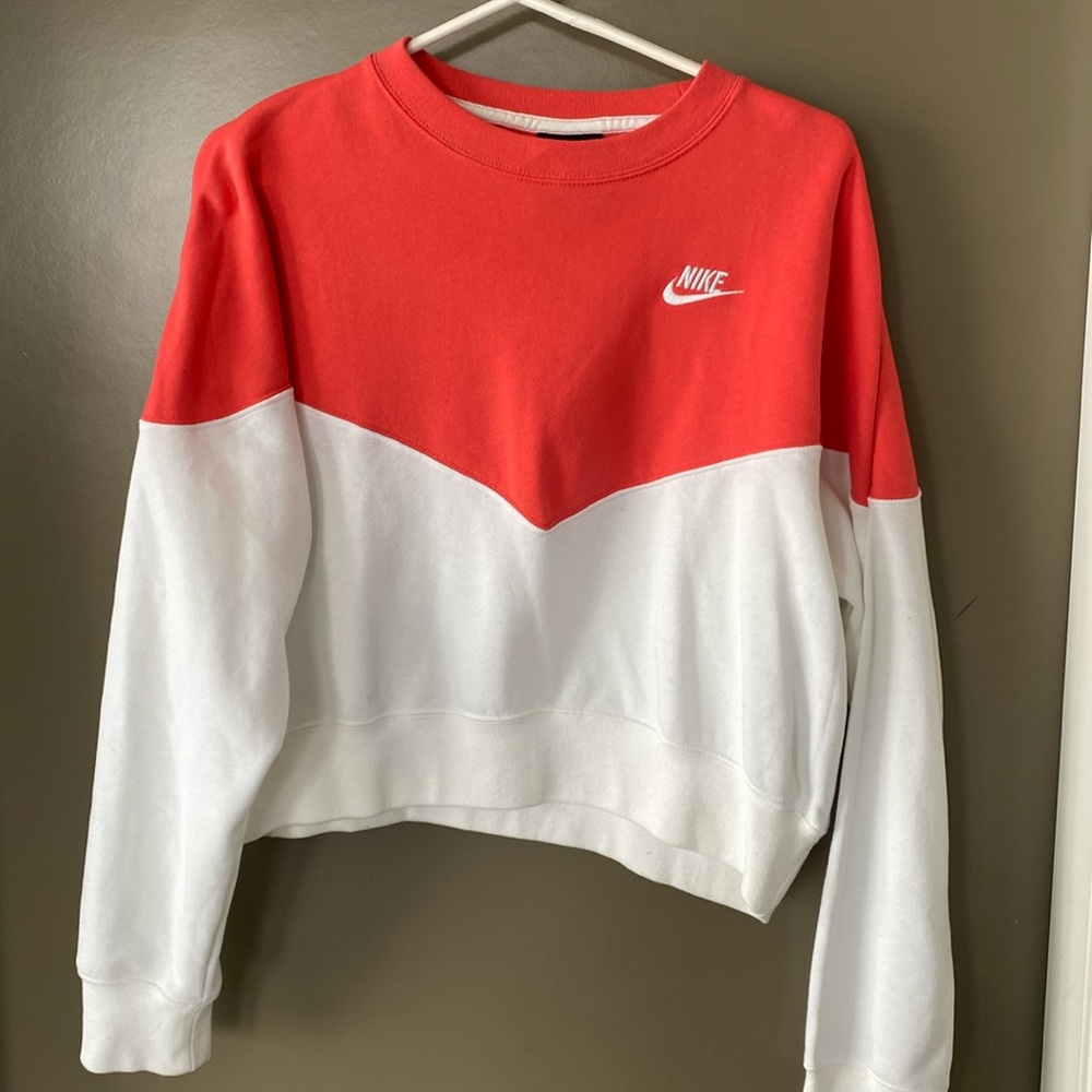Like new cropped Nike sweater